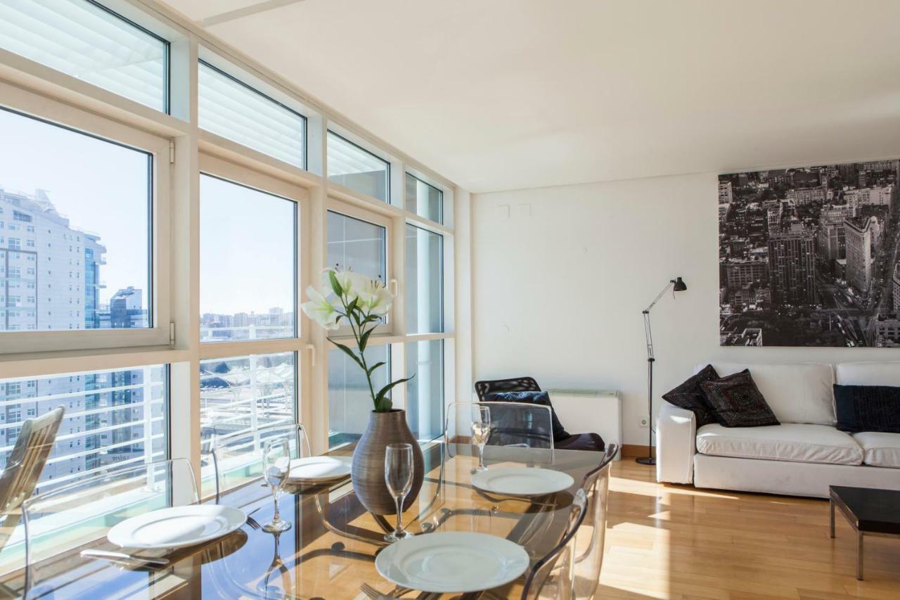 Rent4Rest Lisbon Parque Das Nacoes 17Th Floor River View Bagian luar foto